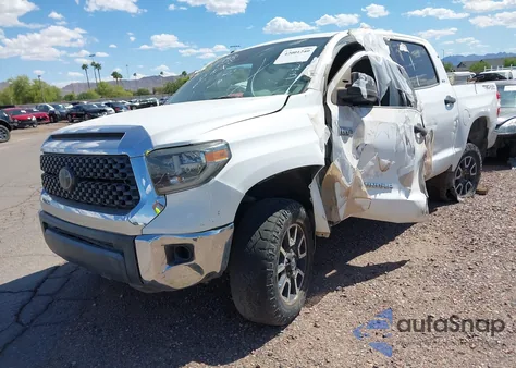 2018 Toyota Tundra Sr5 5.7L V8 z USA, uszkodzony, nr VIN 5TFDY5F10JX730023